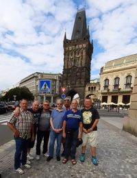 Die verr&uuml;ckten Nadelsammler auf Tour in Prag
